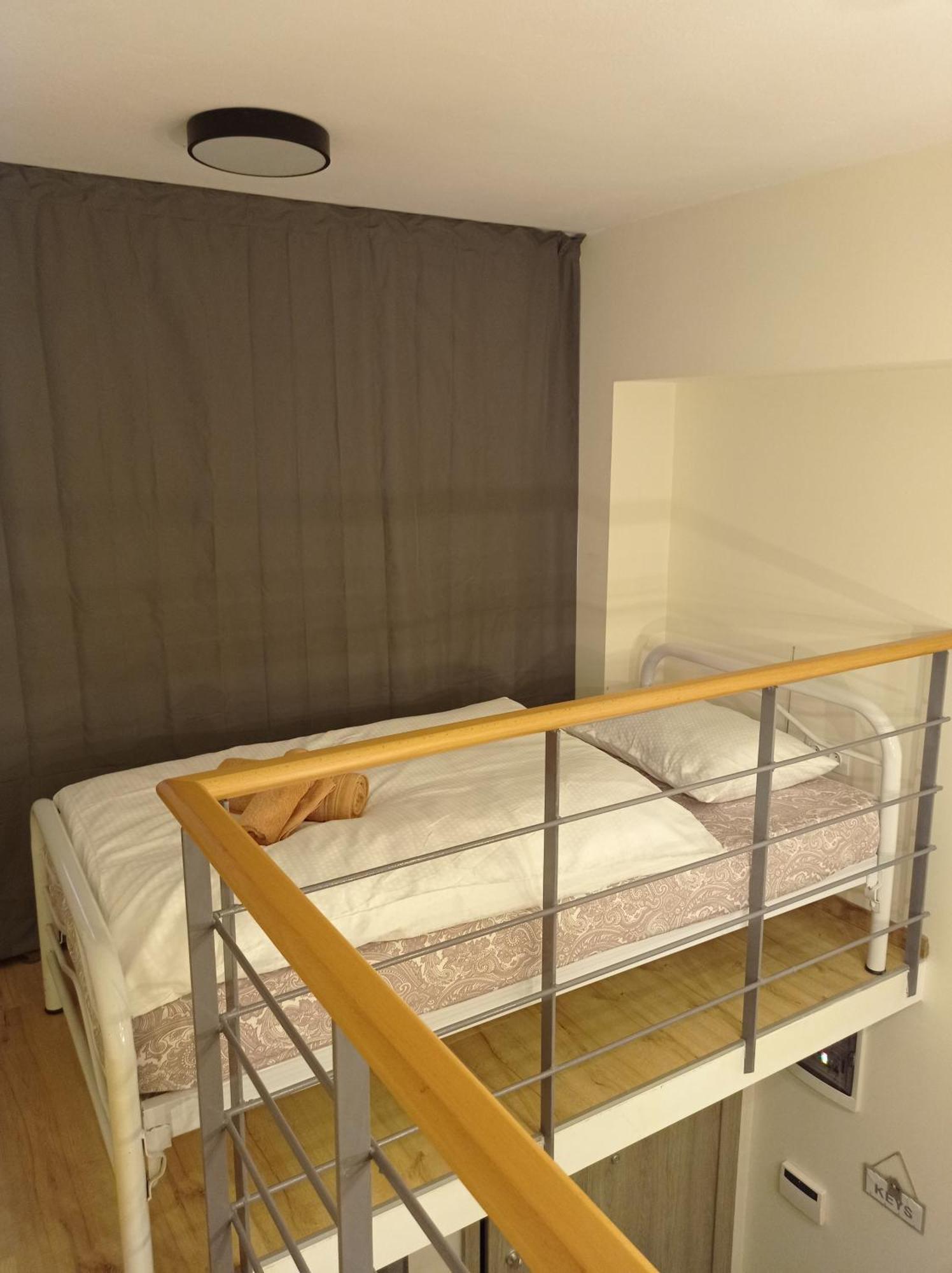Minimal Two-Floor Apartment سالونيك المظهر الخارجي الصورة